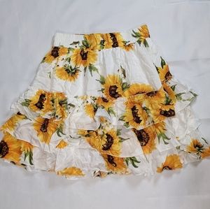 Sunflower ruffled skirt